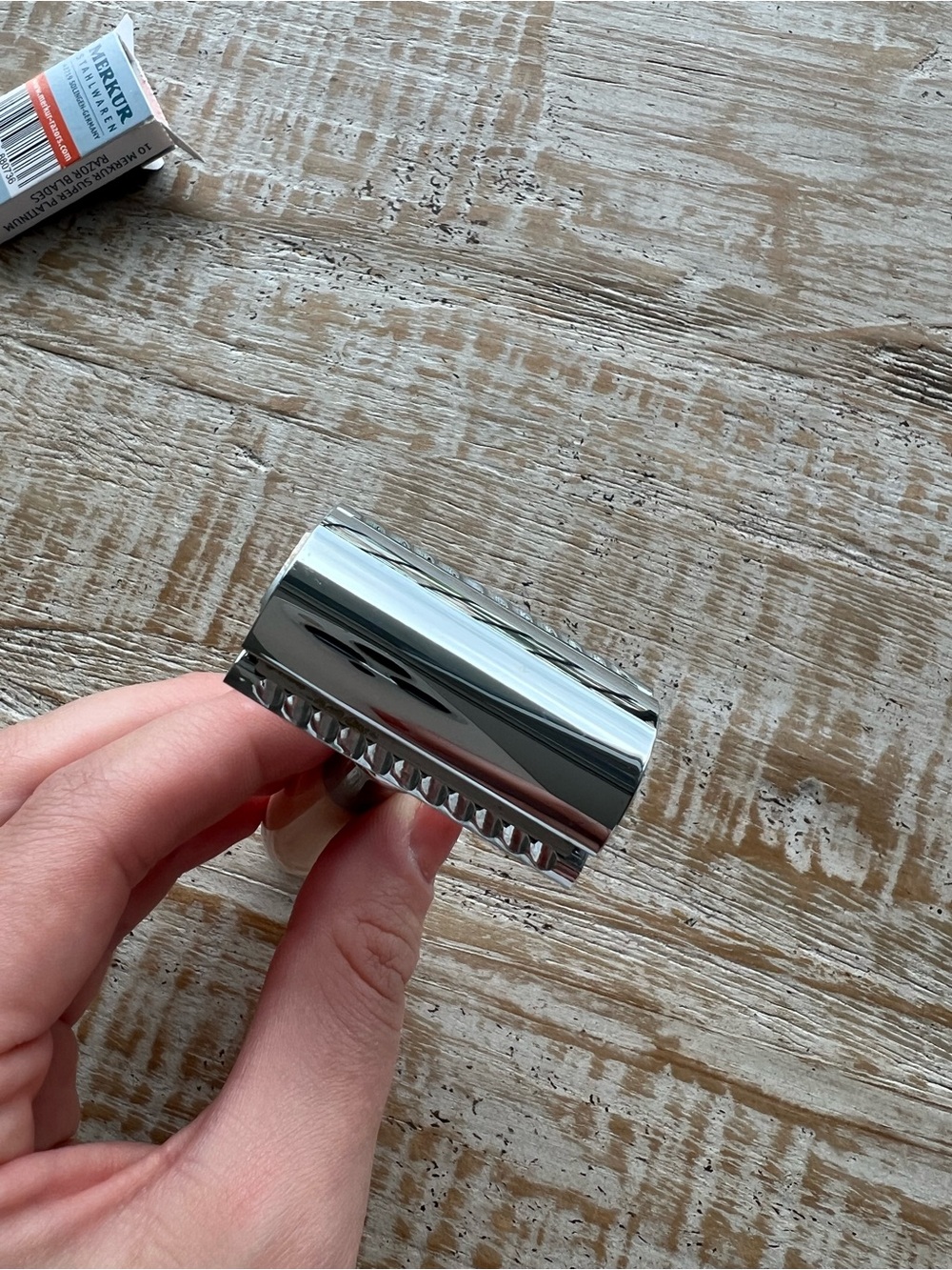 Aesop Double-Edge Razor - Picture 8 of 8